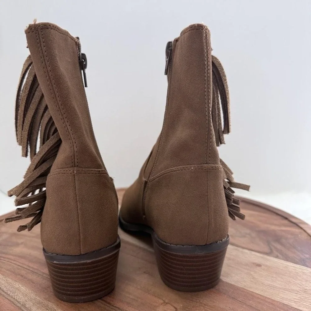 BCBG Girls Linda Fringe‎ Boots Kids 3M Tan Good Western Faux Suede Tassel Zip